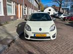 Renault Twingo 83.954km 2011 1.2 16V NIEUWE APK lichtgeel, Auto's, 839 kg, 74 pk, 4 cilinders, 4 stoelen