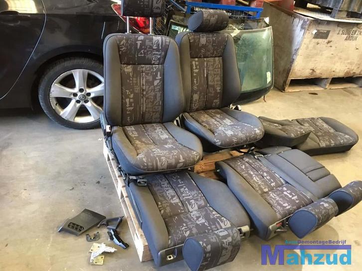 MERCEDES E KLASSE S210 T-MODEL COMPLEET INTERIEUR, Auto-onderdelen, Interieur en Bekleding, Mercedes-Benz, Gebruikt, Ophalen of Verzenden