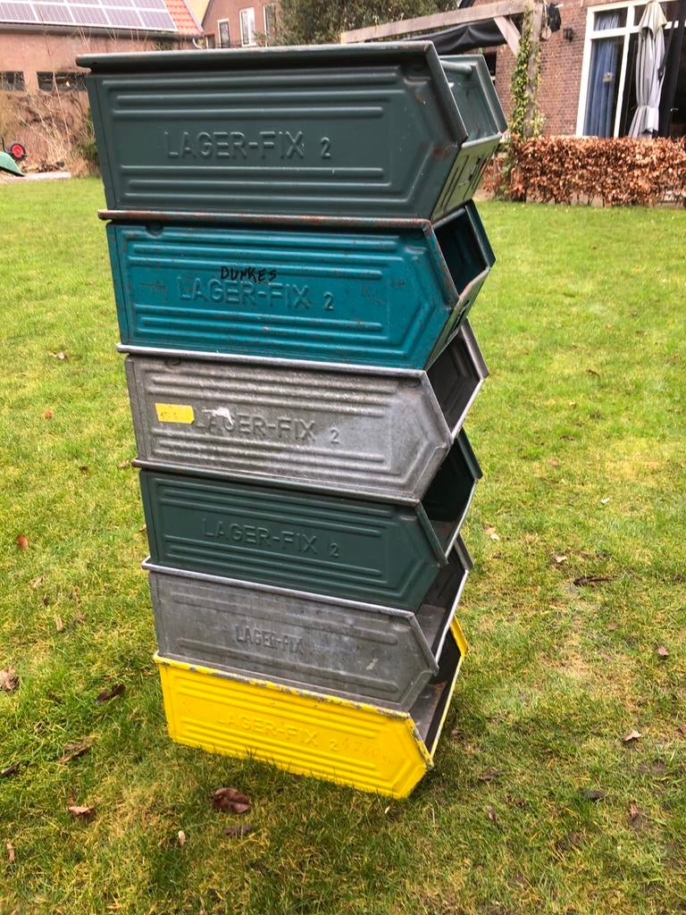 6 Vintage Lager-Fix Stapelbakken - in leuke stoere kleuren, Ophalen of Verzenden, Gebruikt, Metaal, Minder dan 50 cm