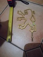 Messing peugeot dealer logo., Ophalen of Verzenden, Gebruikt, Gebruiksvoorwerp