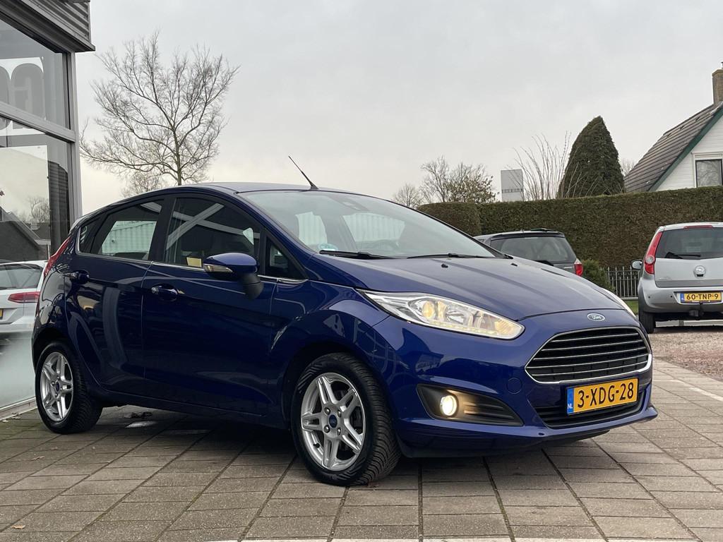 Ford Fiesta 1.0 Titanium 5 Deurs /Cruise/Clima/ 96.800 KM! /, Auto's, Ford, Voorwielaandrijving, Stof, Euro 6, 525 kg