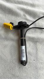 A205 906 00 02 pop up Mercedes  W205 Q04, Ophalen