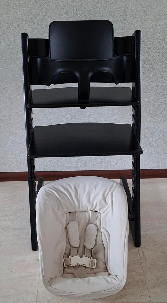 Stokke tripp trapp zwart met babyset en newbornset, Kinderen en Baby's, Kinderstoelen, Ophalen, Gebruikt, Meegroeistoel