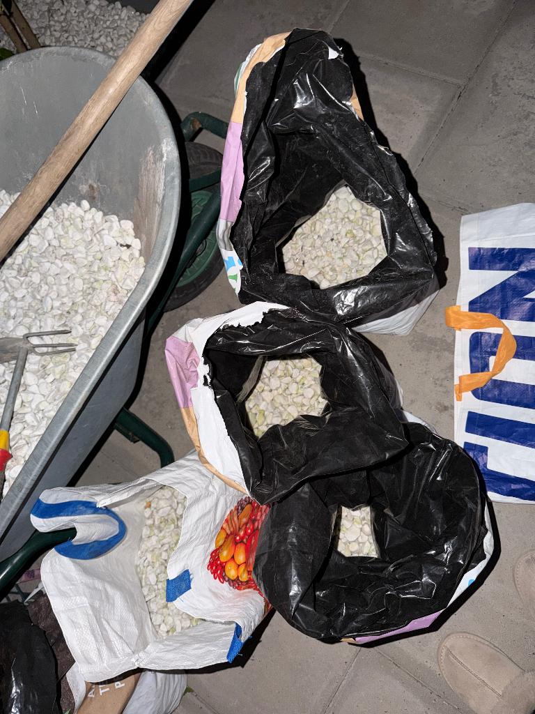 Grind en tegels gratis, Ophalen, Gebruikt, Grijs