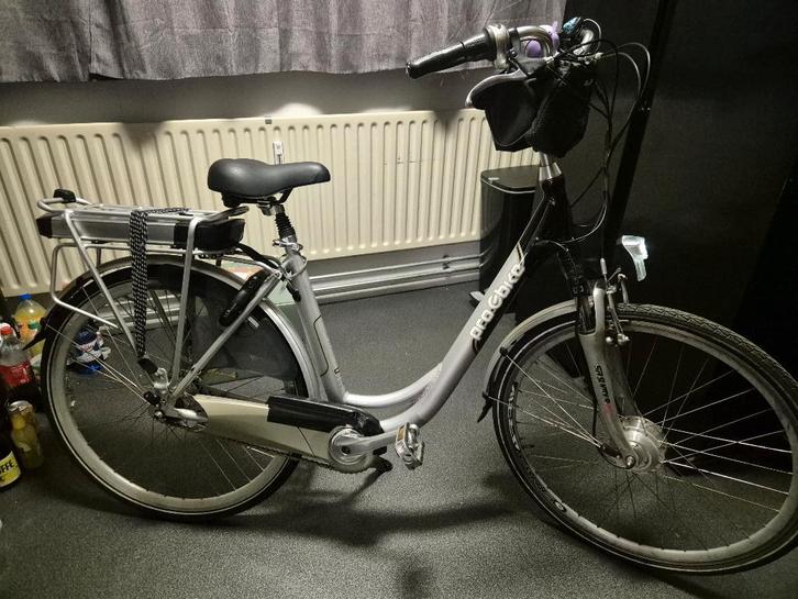 Elektrische fiets dames, Fietsen en Brommers, Fietsen | Dames | Damesfietsen, Gebruikt, Overige merken, Versnellingen, Ophalen