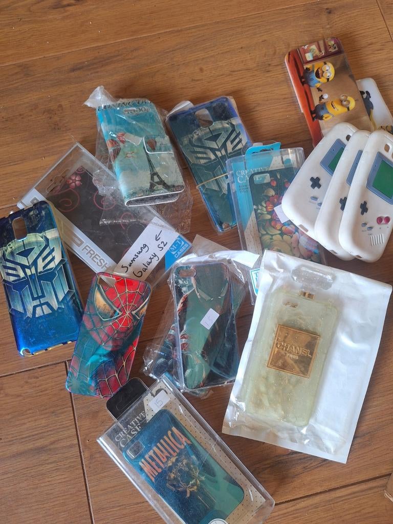 Partij telefoonhoesjes - circa 150 stuks - oudere modellen, Ophalen of Verzenden, Gebruikt, Hoesje of Tasje