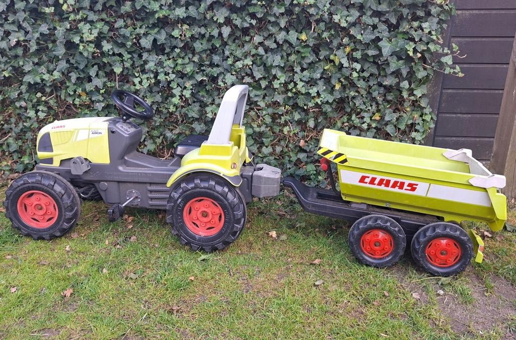 Traptractor Claas met aanhanger, Ophalen, Gebruikt