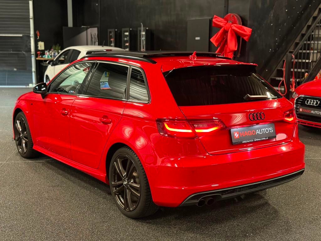 Audi A3 Sportback 1.8 TFSI 3X S-LINE S-TRONIC/LED/NAVI/PANO/, Gebruikt, 4 cilinders, Origineel Nederlands, Bedrijf