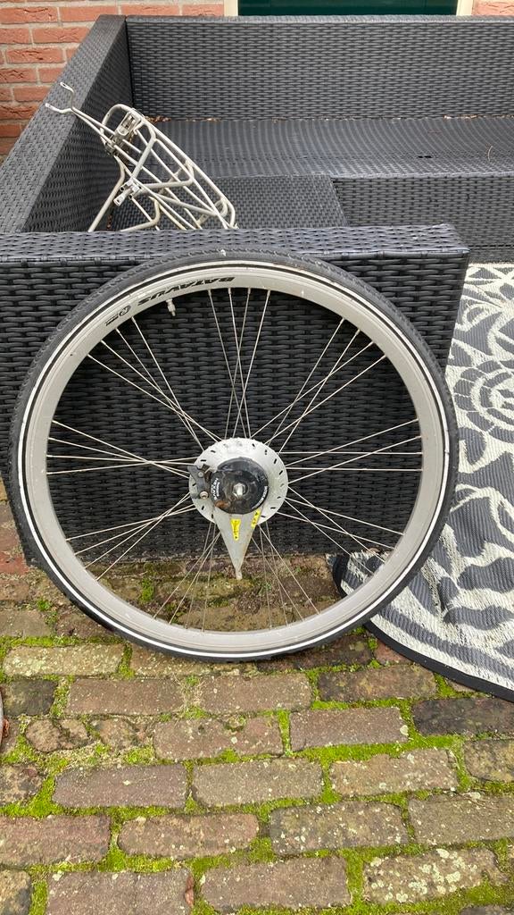 Voorwiel Batavus 28 inch, Fietsen en Brommers, Gebruikt, Aluminium, Stadsfiets, Ophalen