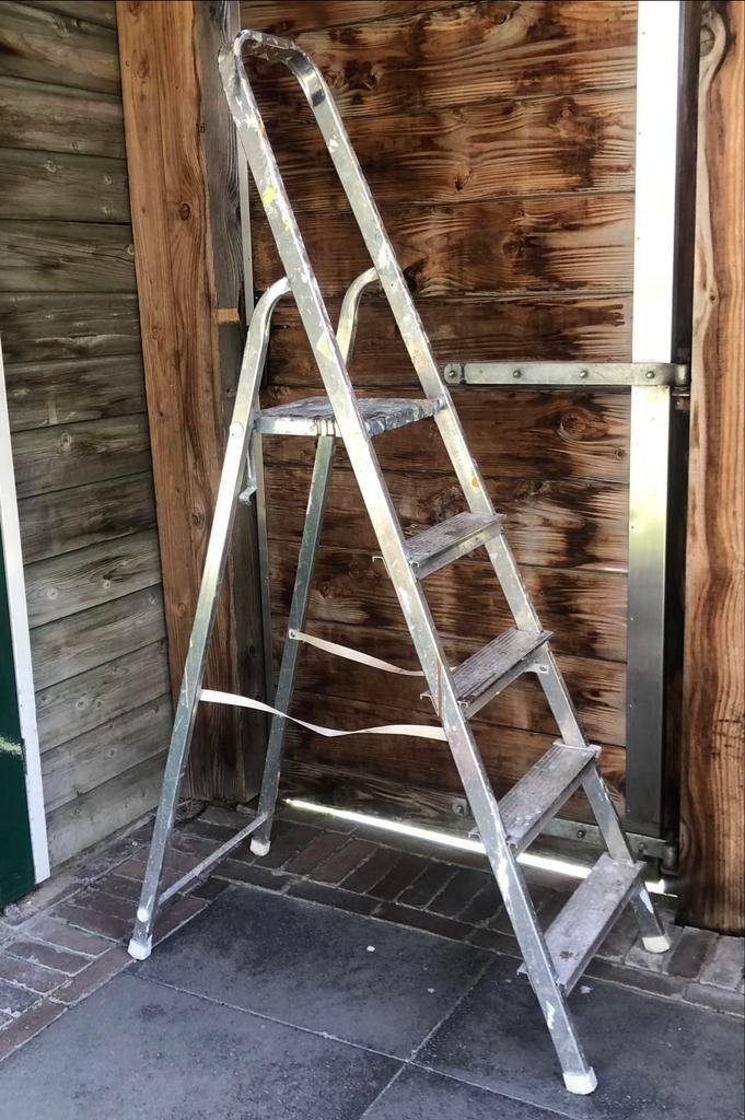 Stevige aluminium trap - Gebruikt maar functioneel, Ophalen, Gebruikt, Trap, Minder dan 2 meter