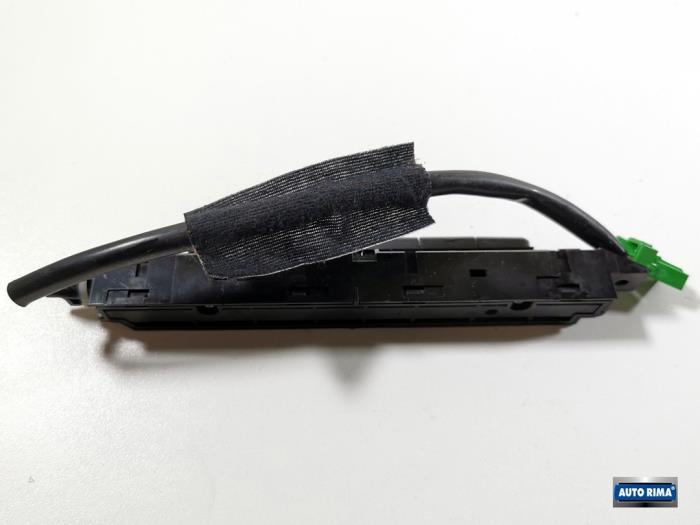 Radiobedienings paneel van een Volvo XC60, Auto-onderdelen, Dashboard en Schakelaars, Gebruikt, -, -, Ophalen of Verzenden