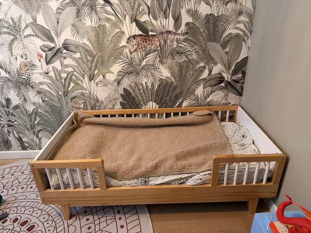 Peuterbed Petite Amelie 70x140, Kinderen en Baby's, Kinderkamer | Bedden, Ophalen, Gebruikt, 140 tot 160 cm, 70 tot 85 cm