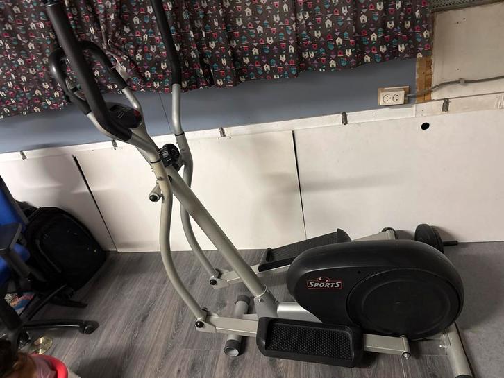 Crosstrainer - gebruikt, Sport en Fitness, Fitnessapparatuur, Zo goed als nieuw, Crosstrainer, Armen, Metaal, Ophalen