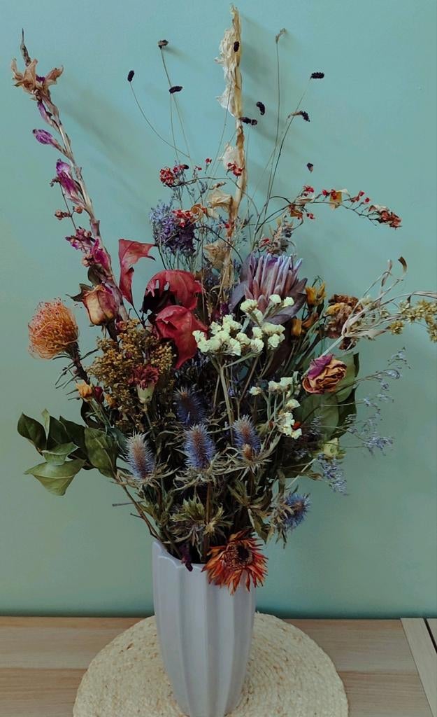 Droogbloemen met vaas, vaas,, Huis en Inrichting, Woonaccessoires | Droogbloemen, Ophalen, Zo goed als nieuw