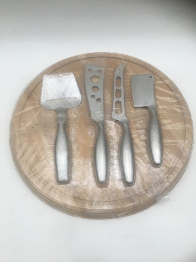 Borrelplank met messenset, Ophalen of Verzenden, Nieuw, Rvs of Chroom, Los bestek