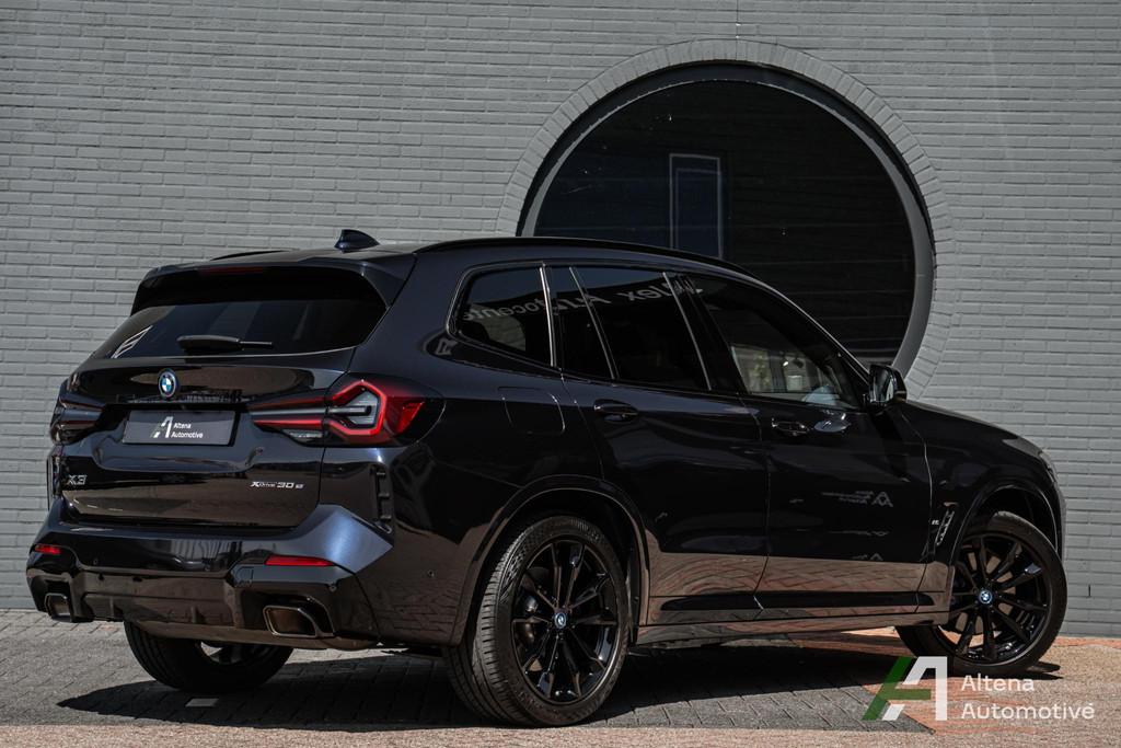 BMW X3 xDrive30e High Executive M-sport, BTW, M-sport stoele, Auto's, Gebruikt, 4 cilinders, Zwart, Bedrijf
