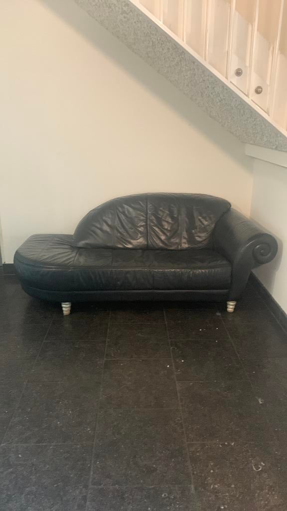 Zwart leren bankje, Eenpersoons, Minder dan 75 cm, Leer, Ophalen of Verzenden