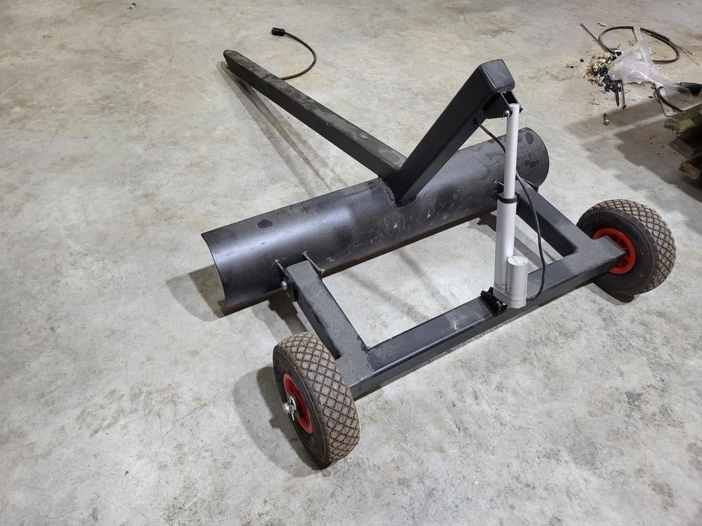 Kilverbak zitmaaier, Ophalen