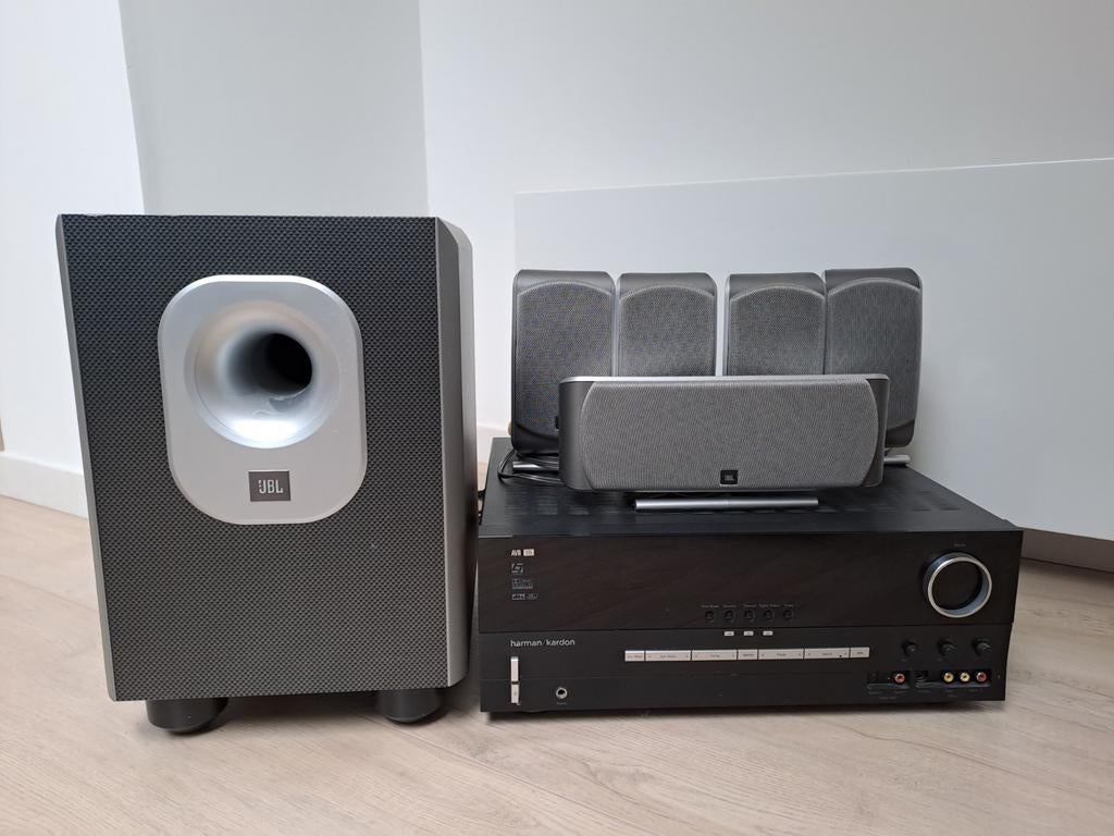 Harman Kardon AVR 135 met JBL SUB200/230 en speakers, Gebruikt, 5.1-systeem, 40 tot 70 watt, Ophalen