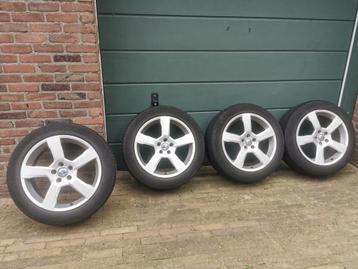 Originele mooie Volvo Velgen+Winterbanden 5mm: 225/55 R 18  beschikbaar voor biedingen