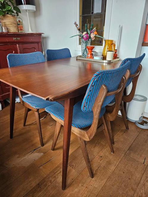 Lousie van Teefelen eettafel met 4 stoelen, Huis en Inrichting, Complete eetkamers, Zo goed als nieuw, 4 tot 6 stoelen, Ophalen