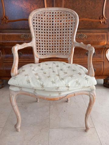 FAUTEUIL/STOELTJE  beschikbaar voor biedingen