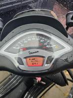 Vespa Sprint Mat Zwart incl alarm en track en tracé. T.E.A.B, Ophalen of Verzenden, Zo goed als nieuw, Benzine