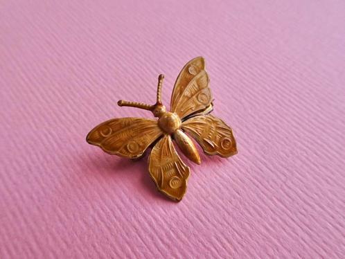 jwg Kleine Art Deco 30s vlinder broche bruin emaille vintage, Sieraden, Tassen en Uiterlijk, Antieke sieraden, Broche, Koper, Verzenden