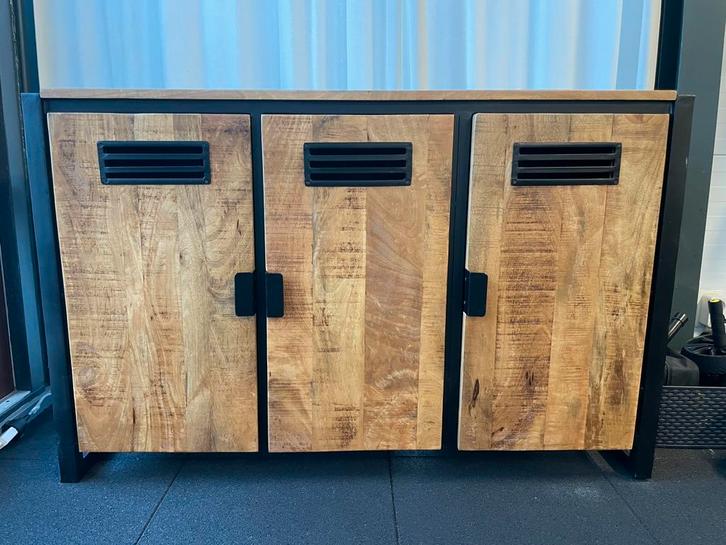 Mango Houten Dressoir Kast - robuust en stijlvol tegelijk!, Huis en Inrichting, Kasten | Dressoirs, Gebruikt, Minder dan 50 cm