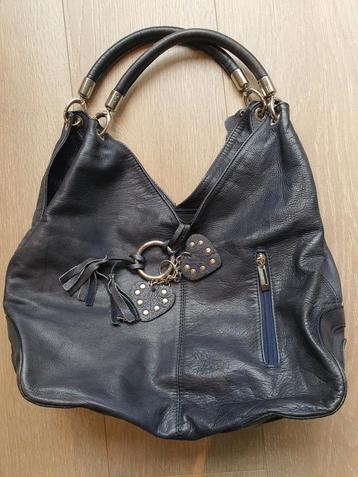 Blauwe leren schoudertas beschikbaar voor biedingen