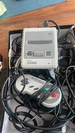 Super nintendo en nintendo mini, Ophalen of Verzenden, Zo goed als nieuw, Met 2 controllers