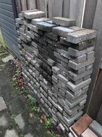 Gratis Grijze Straatstenen (L200 x B80 x H50) (ca. 2 m2), Ophalen, Overige materialen, Gebruikt, Klinkers