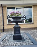 Gietijzeren tuinvazen tuinvaas bloempot bloembak op sokkel, Tuin en Terras, Tuinvazen, Ophalen, Nieuw
