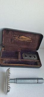 Vintage scheermes in verkeerd Gillette doosje, Antiek en Kunst, Ophalen of Verzenden