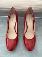 Rode lak pumps, Kleding | Dames, Schoenen, Ophalen of Verzenden, Zo goed als nieuw, Wit