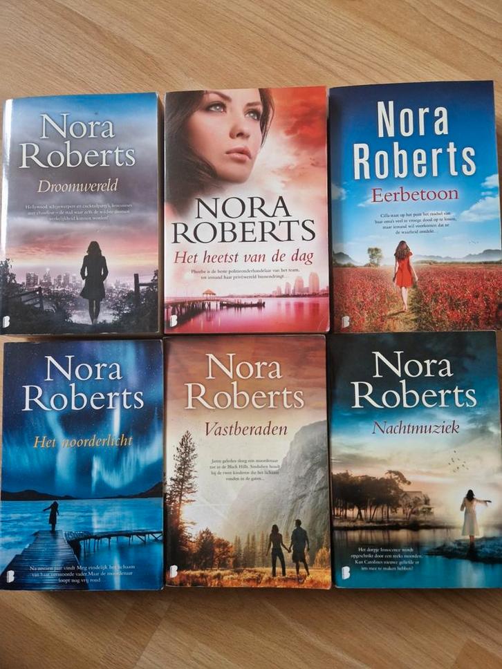 Nora Roberts Boeken Collectie, Boeken, Romans, Gelezen, Nederland, Ophalen of Verzenden