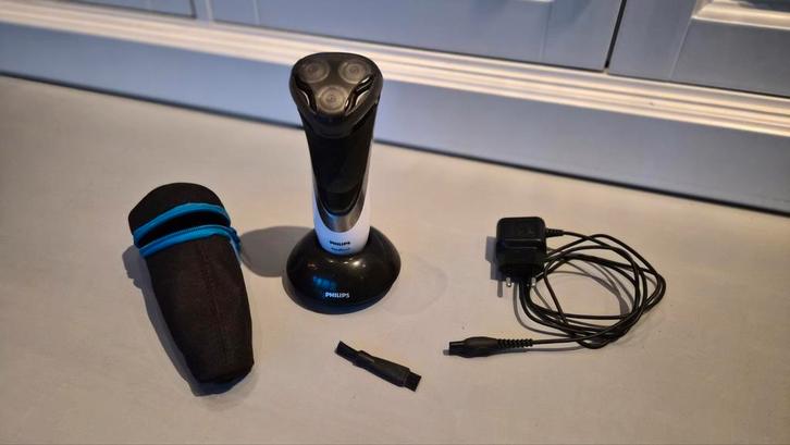 Philips Aquatouch AT941/18 Scheerapparaat, Witgoed en Apparatuur, Persoonlijke-verzorgingsapparatuur, Zo goed als nieuw, Scheren en Epileren