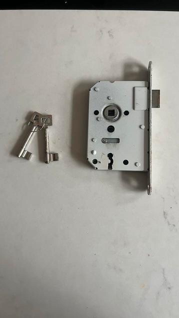 NEMEF Assa Abloy Dag- en Nachtslot 20x175mm beschikbaar voor biedingen