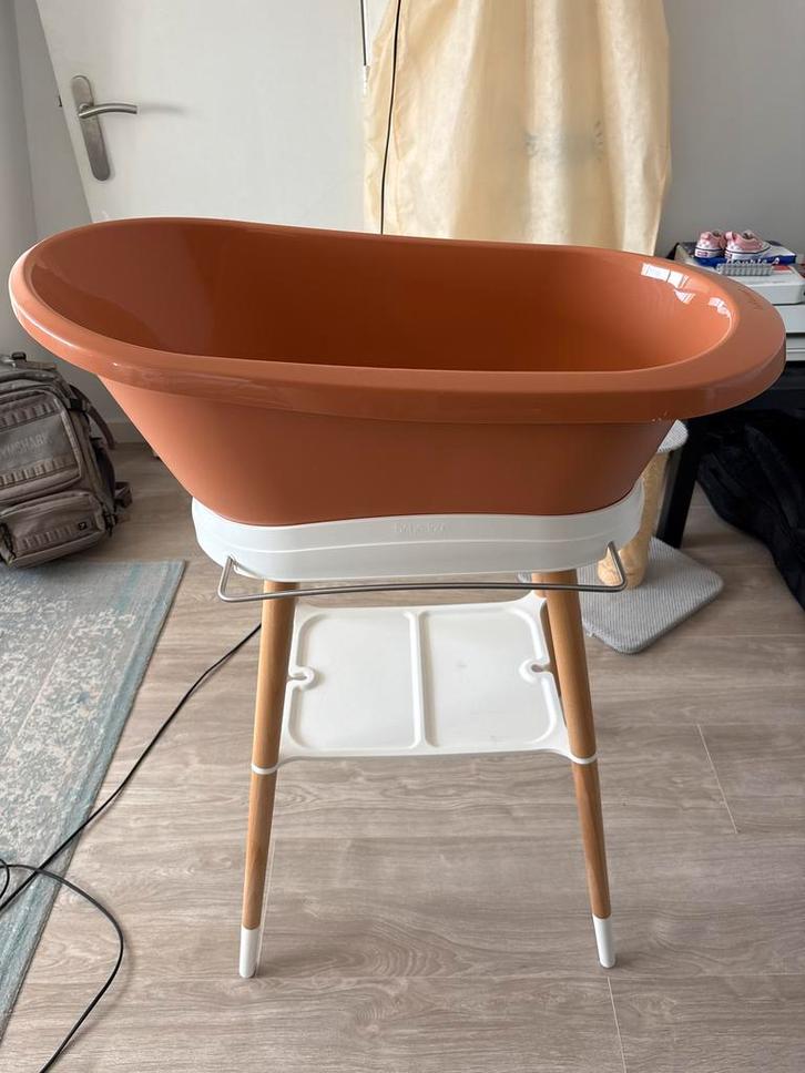 Bébé-jou Babybadje met Standaard, Kinderen en Baby's, Badjes en Verzorging, Zo goed als nieuw, Badje, Bébé-jou, Standaard, Ophalen