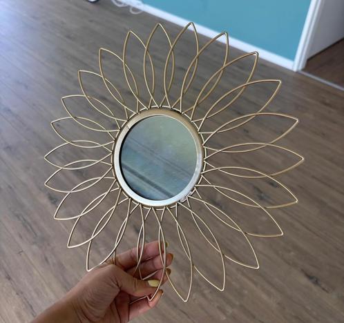 Zonnebloem Spiegel - Gouden Design, Huis en Inrichting, Woonaccessoires | Spiegels, Zo goed als nieuw, Minder dan 50 cm, Minder dan 100 cm
