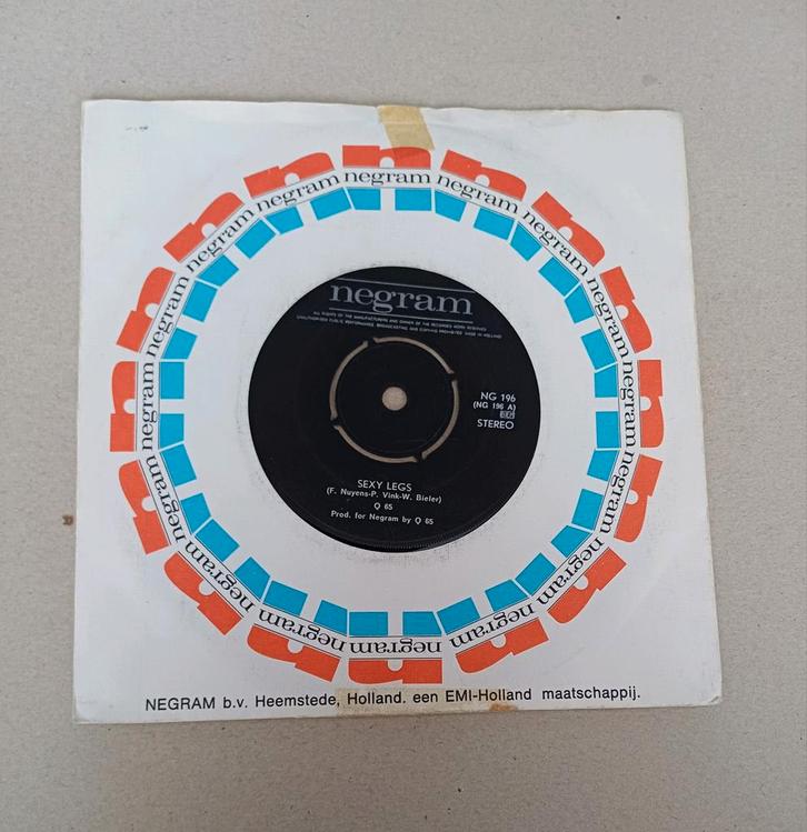 Q65 - Sexy Legs, Cd's en Dvd's, Vinyl Singles, Gebruikt, Single, Pop, 7 inch, Ophalen of Verzenden