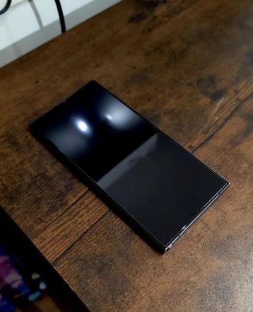 s24 ultra titanium black 256 gb nieuwstaat beschikbaar voor biedingen