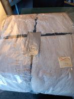 Riviera Maison sprei en sierkussen FURNITY, Verzenden, Overige typen, Zo goed als nieuw, Overige kleuren