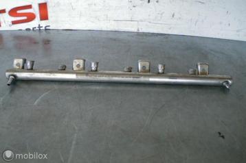 Brandstofrail 022133315M 3.2 V6 R32 BMJ BUB BDB VAG beschikbaar voor biedingen