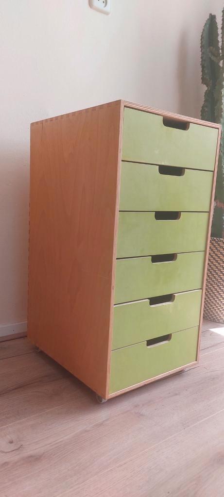 Ladekast met groen lades (bureau/nachtkastje), Huis en Inrichting, Kasten | Ladekasten, Gebruikt, Minder dan 100 cm, Minder dan 50 cm