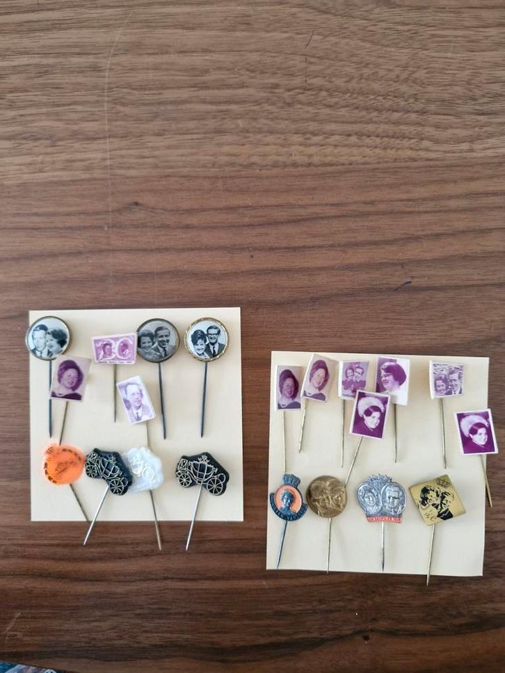 Sp 010 Partij Vintage Koningshuis Speldjes Collectie 38 stuk, Verzamelen, Speldjes, Pins en Buttons, Gebruikt, Speldje of Pin