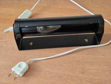 Zwart bed/lees lampje. beschikbaar voor biedingen