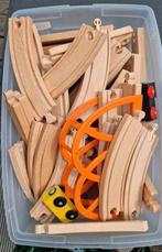 Houten trein en wagons en rails, Kinderen en Baby's, Speelgoed | Houten speelgoed, Ophalen of Verzenden, Gebruikt, Overige typen