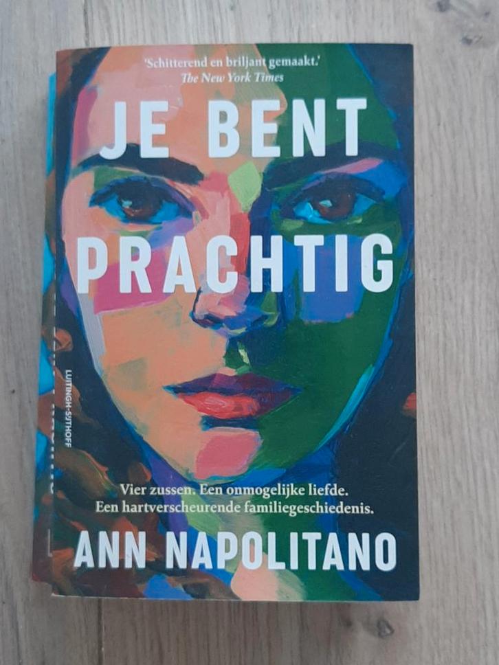 Ann Napolitano - je bent prachtig, Boeken, Romans, Zo goed als nieuw, Ophalen of Verzenden