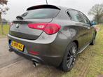 Alfa Romeo Giulietta 1.7 TBi Quadrifoglio Verde 235PK met le, Gebruikt, 4 cilinders, Leder, Bedrijf